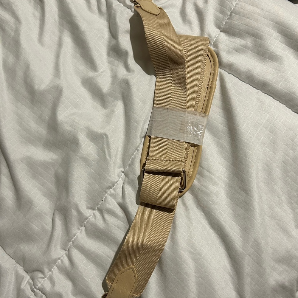 Beis Cream and Tan Weekender Bag - Picture 7 of 7